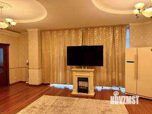 4-к квартира, вторичка, 153м2, 8/8 этаж