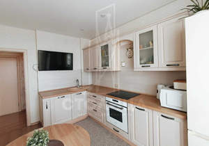 2-к квартира, вторичка, 62м2, 10/18 этаж