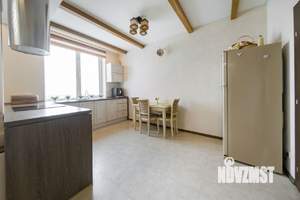 4-к квартира, вторичка, 136м2, 29/30 этаж