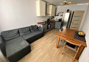 2-к квартира, вторичка, 64м2, 13/23 этаж