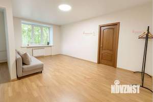 2-к квартира, вторичка, 43м2, 1/5 этаж