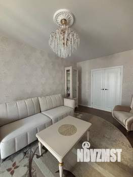 2-к квартира, вторичка, 64м2, 3/8 этаж