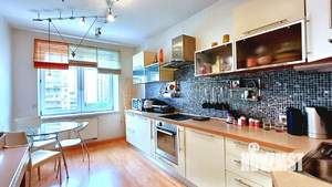 2-к квартира, вторичка, 81м2, 4/6 этаж