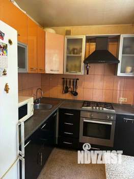 2-к квартира, вторичка, 39м2, 1/4 этаж