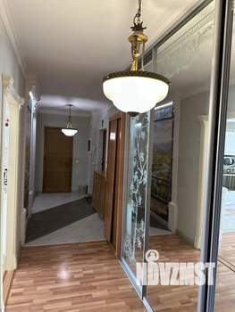 3-к квартира, вторичка, 70м2, 3/25 этаж