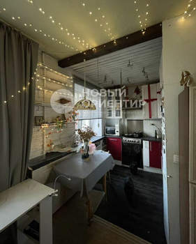 2-к квартира, вторичка, 43м2, 1/5 этаж