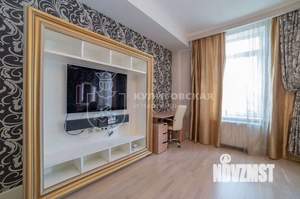 3-к квартира, вторичка, 140м2, 6/9 этаж