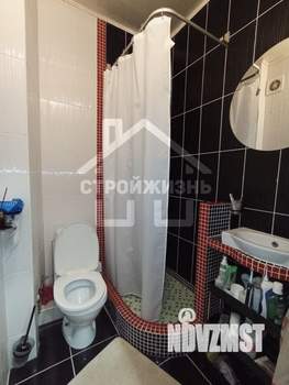 2-к квартира, вторичка, 42м2, 1/4 этаж
