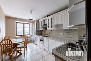 5-к квартира, вторичка, 133м2, 10/10 этаж