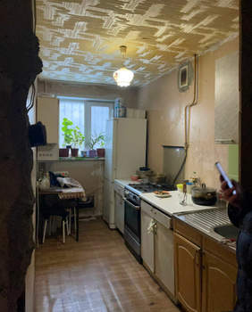 3-к квартира, вторичка, 59м2, 1/9 этаж