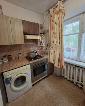2-к квартира, вторичка, 42м2, 1/5 этаж