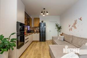 2-к квартира, вторичка, 63м2, 13/25 этаж