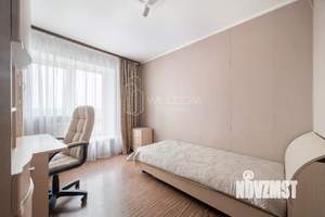 3-к квартира, вторичка, 70м2, 9/9 этаж