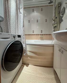 2-к квартира, вторичка, 51м2, 1/5 этаж