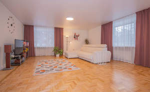 3-к квартира, вторичка, 144м2, 1/5 этаж