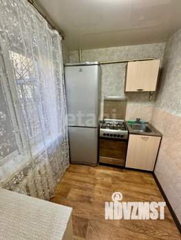 2-к квартира, вторичка, 42м2, 1/5 этаж