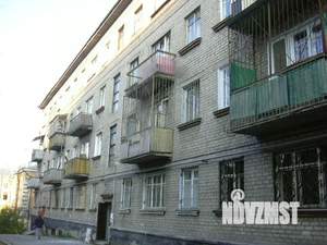 2-к квартира, вторичка, 43м2, 1/4 этаж