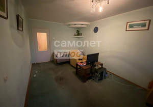 4-к квартира, вторичка, 58м2, 5/5 этаж