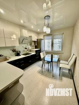 2-к квартира, вторичка, 56м2, 6/18 этаж