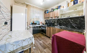 2-к квартира, вторичка, 43м2, 1/4 этаж
