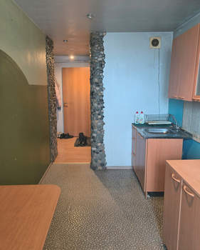 4-к квартира, вторичка, 79м2, 9/9 этаж