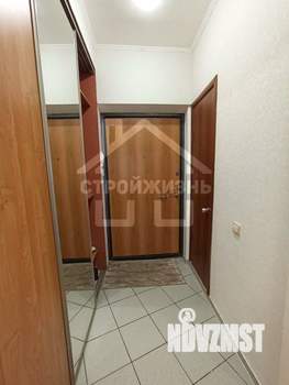 2-к квартира, вторичка, 42м2, 1/4 этаж