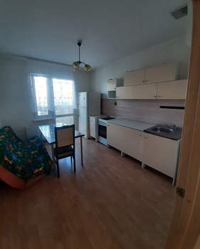 2-к квартира, вторичка, 59м2, 1/3 этаж