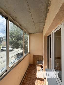 2-к квартира, вторичка, 57м2, 1/10 этаж