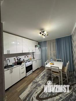2-к квартира, вторичка, 65м2, 18/27 этаж