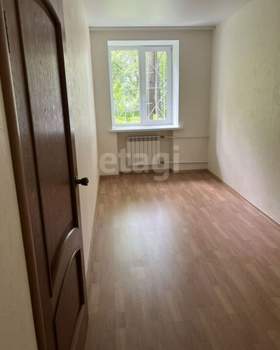 2-к квартира, вторичка, 43м2, 1/5 этаж