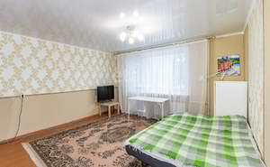 2-к квартира, вторичка, 42м2, 1/9 этаж