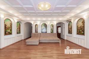4-к квартира, вторичка, 143м2, 2/6 этаж