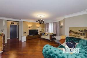 2-к квартира, вторичка, 134м2, 10/14 этаж