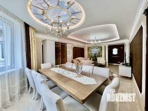 4-к квартира, вторичка, 131м2, 8/15 этаж