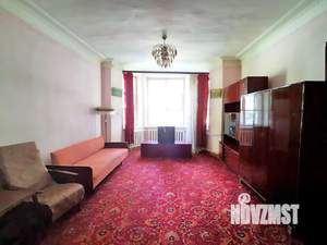 2-к квартира, вторичка, 69м2, 1/3 этаж