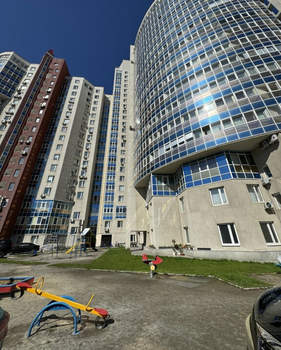 3-к квартира, вторичка, 95м2, 19/25 этаж