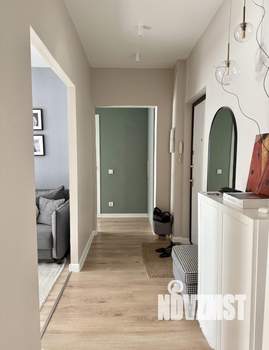 2-к квартира, вторичка, 57м2, 1/3 этаж