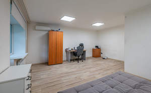 2-к квартира, вторичка, 60м2, 1/9 этаж