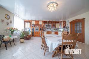5-к квартира, вторичка, 202м2, 8/9 этаж