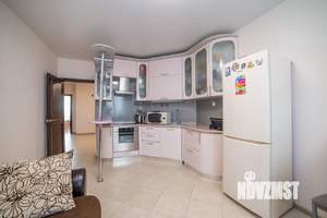 3-к квартира, вторичка, 82м2, 25/25 этаж