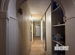 4-к квартира, вторичка, 79м2, 8/9 этаж