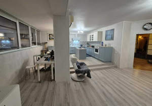 3-к квартира, вторичка, 102м2, 2/6 этаж