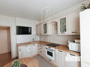 2-к квартира, вторичка, 62м2, 10/18 этаж