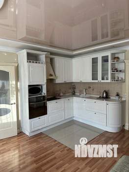 3-к квартира, вторичка, 70м2, 3/25 этаж