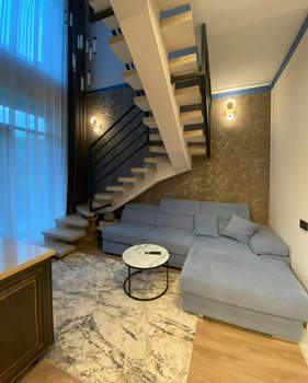 4-к квартира, вторичка, 124м2, 2/9 этаж