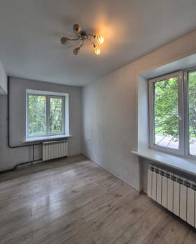 2-к квартира, вторичка, 41м2, 1/4 этаж