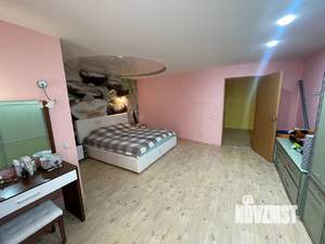 4-к квартира, вторичка, 156м2, 13/18 этаж