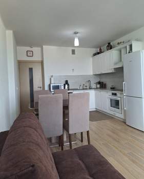 3-к квартира, вторичка, 90м2, 9/18 этаж