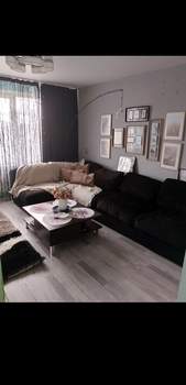 3-к квартира, вторичка, 58м2, 9/9 этаж