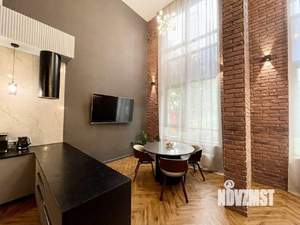 3-к квартира, вторичка, 89м2, 1/17 этаж